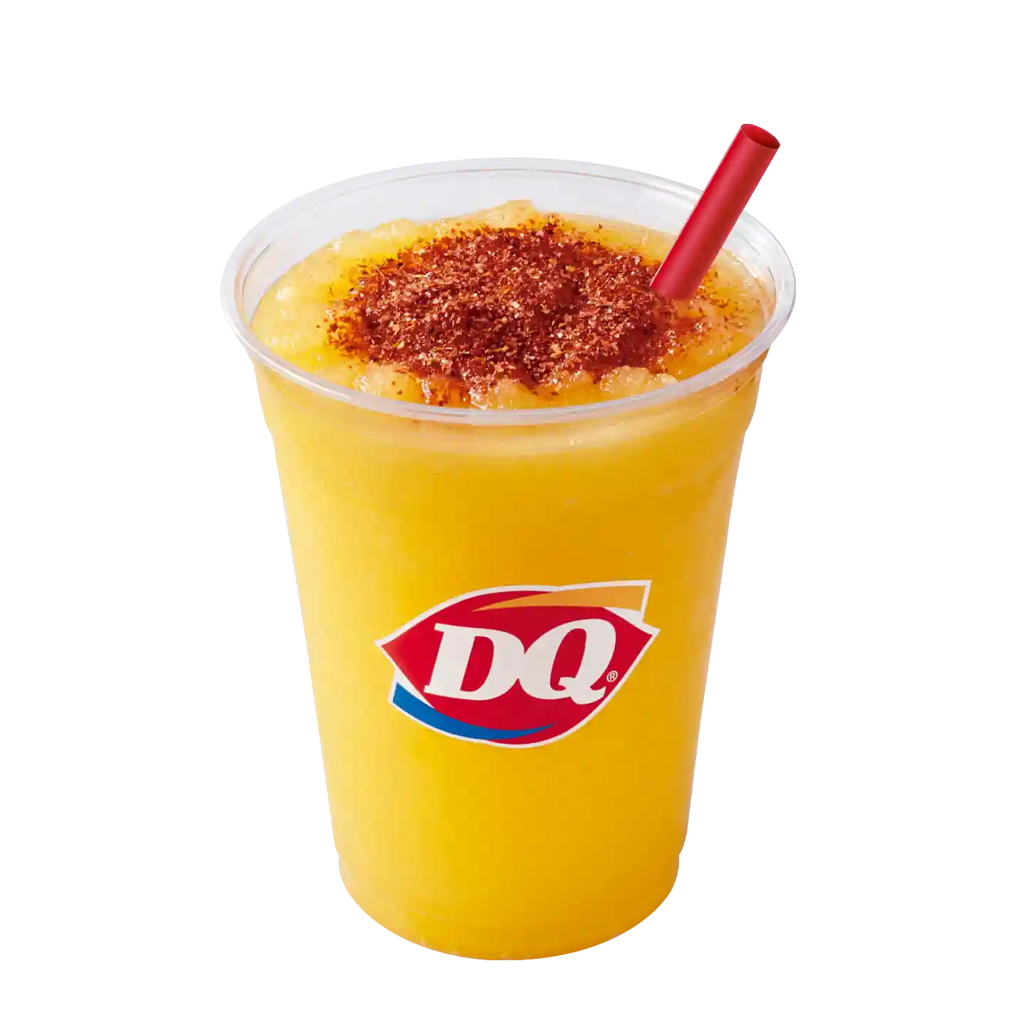 Mango Chilito Slush en un vaso de la marca DQ.