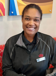 DQ employee at work